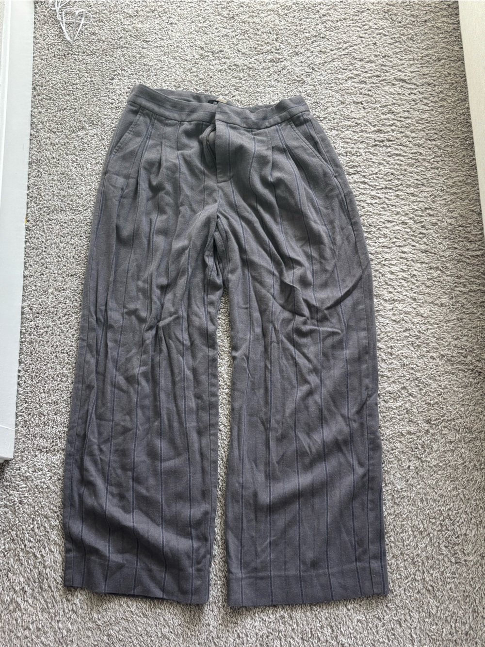 Madewell Gray Pinstripe Trousers Size 6